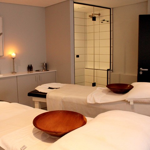 Couples Room and Shower
